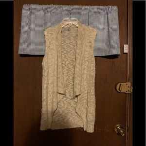 Sleeveless Cardigan Vest   Size Small